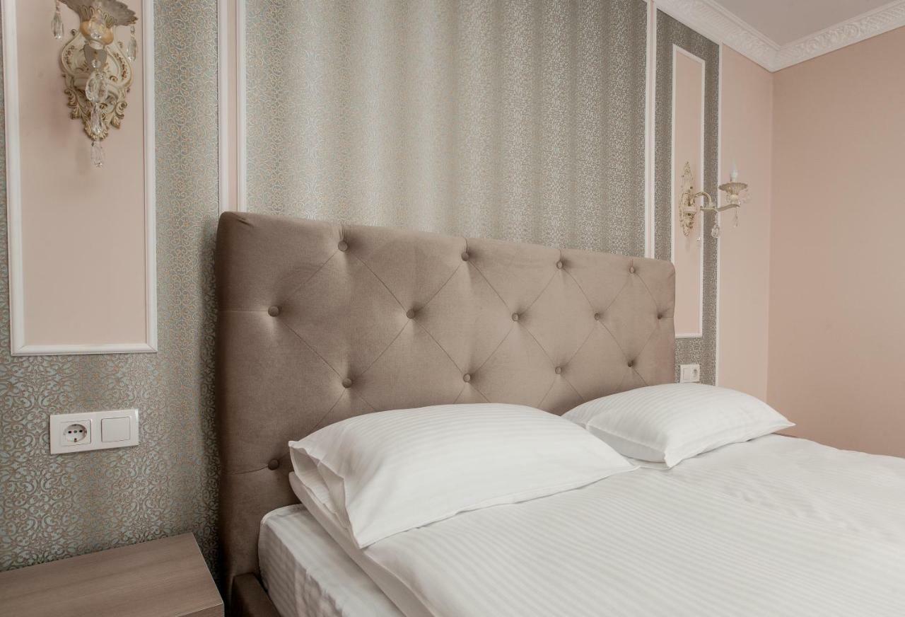 Mon Ami Hotel ايفانو - فرانكيفسك المظهر الخارجي الصورة