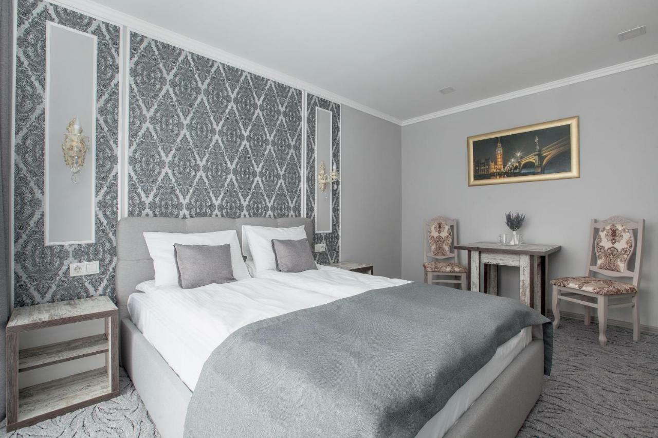 Mon Ami Hotel ايفانو - فرانكيفسك المظهر الخارجي الصورة