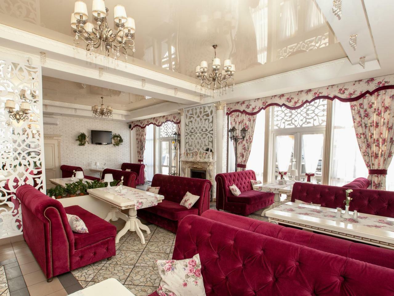 Mon Ami Hotel ايفانو - فرانكيفسك المظهر الخارجي الصورة